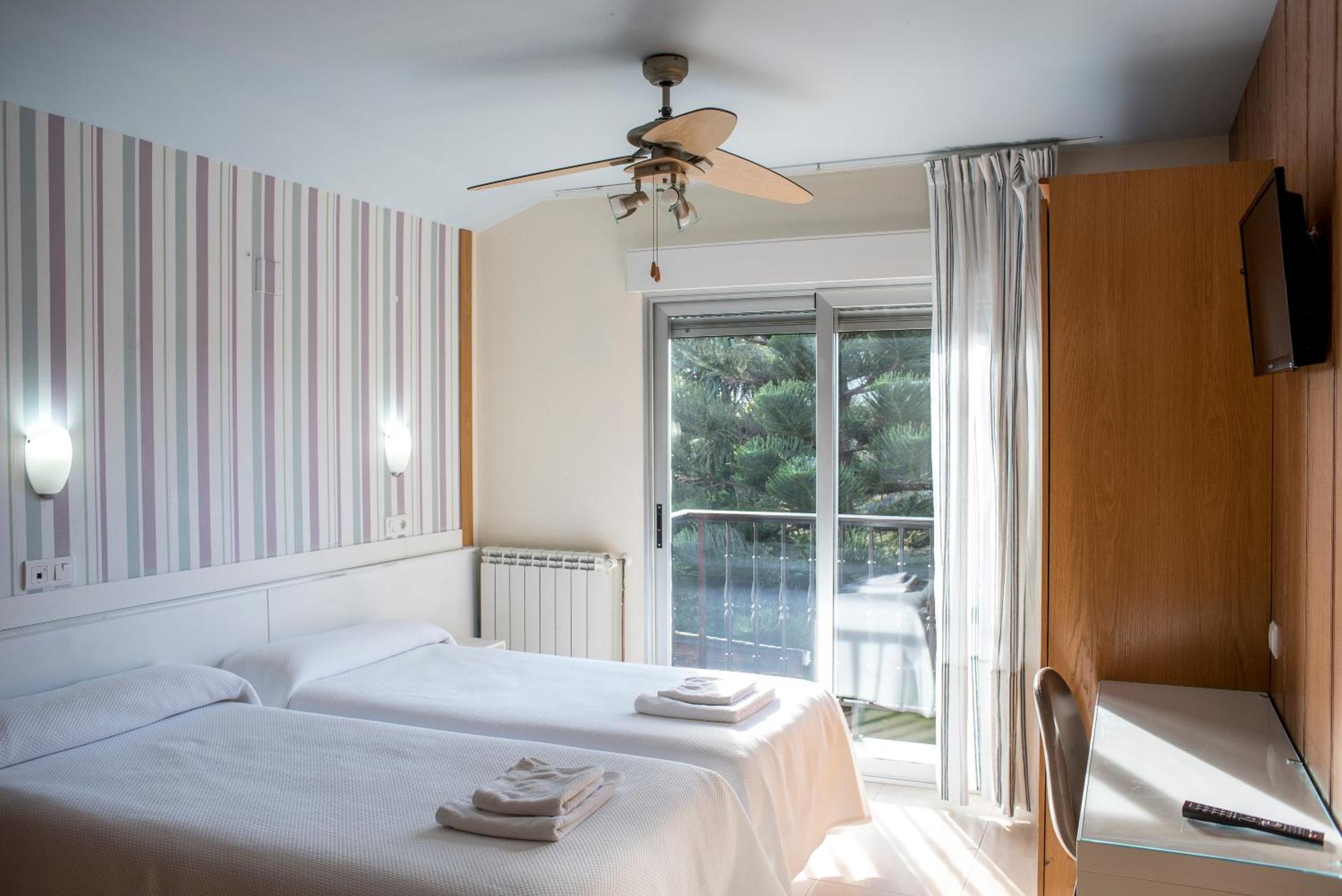 Hotel Ria De Суансес Екстер'єр фото